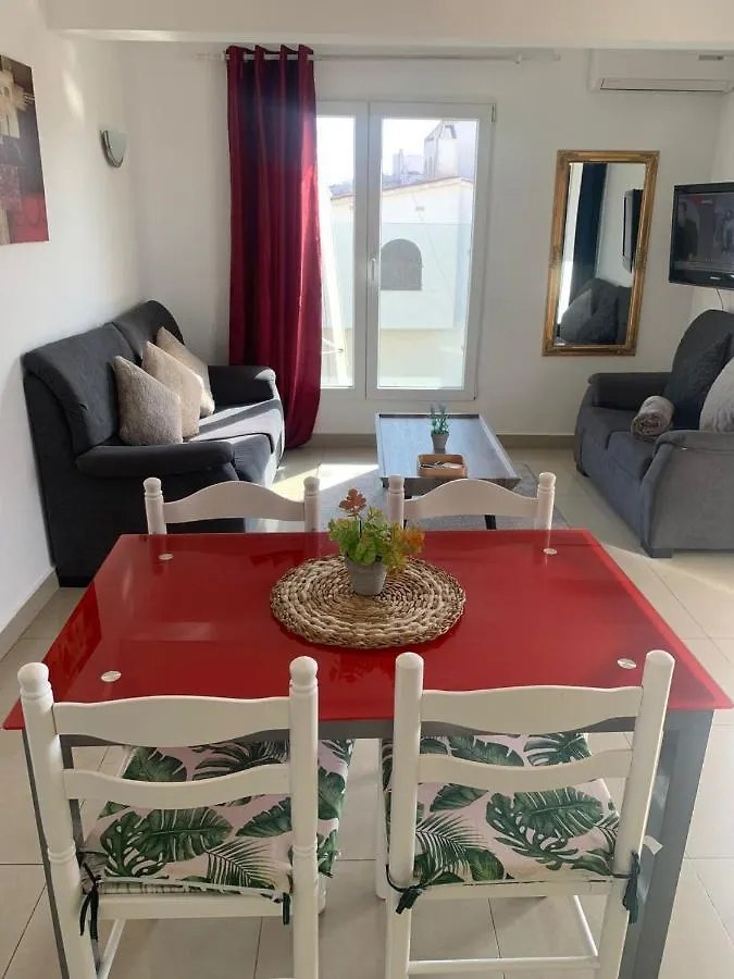 Waterside Apartment - Two Bedroom Empuriabrava