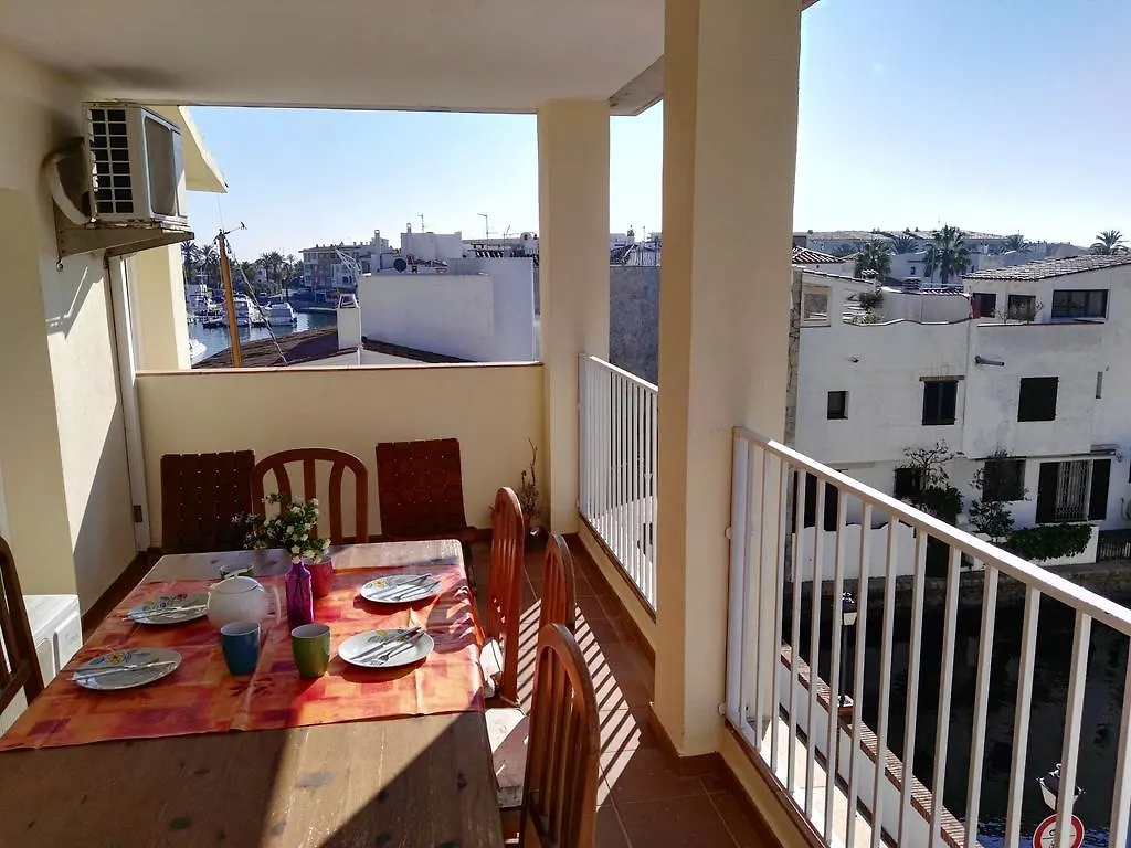 Waterside Apartment - Two Bedroom Empuriabrava