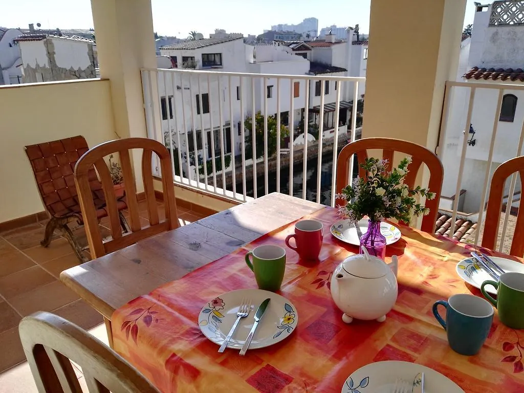 Waterside Apartment - Two Bedroom Empuriabrava Spain