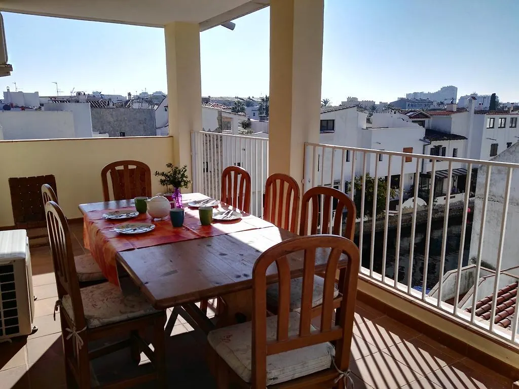 Waterside Apartment - Two Bedroom Empuriabrava