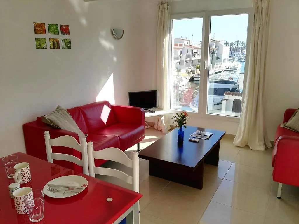 Waterside Apartment - Two Bedroom Empuriabrava