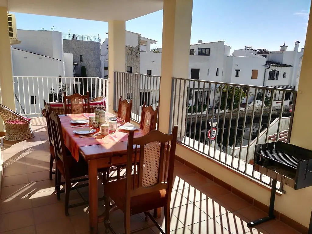 Waterside Apartment - Two Bedroom Empuriabrava